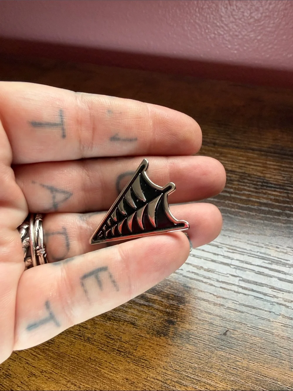 N/A stylish silver